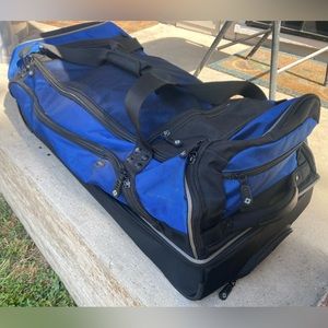 Samsonite 34” wheeled duffel bag